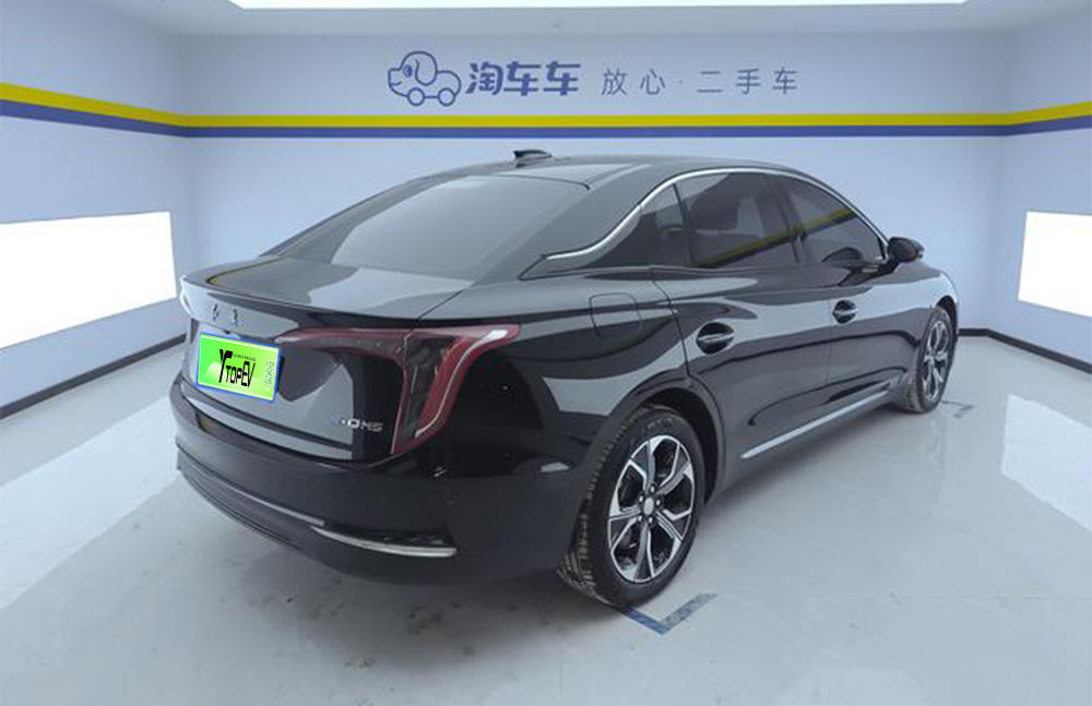 Used Hongqi E-QM5